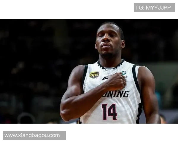 奎尔巴与森柏欧激战正酣谁能在这场对决中笑到最后